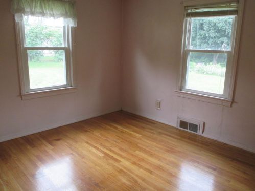 112 Tolend Rd, Dover NH  03820-5503 exterior