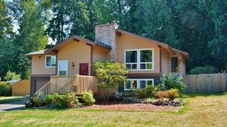 3707 Hyak Way, Bremerton, WA 98311-9665