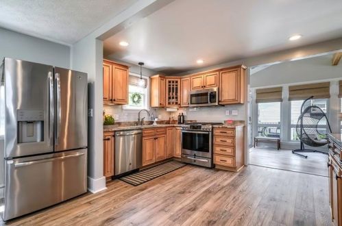 732 8th Ave, Beaver Falls PA  15010-3126 exterior