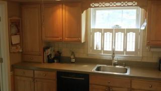 7674 Tiverton Dr, Springfield VA  22152-2018 exterior
