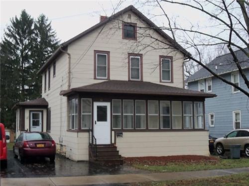 67 Cleveland Ave, Fredonia, NY 14063-1954