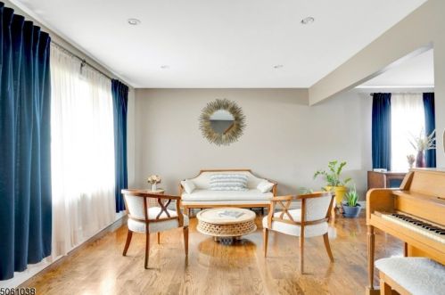 22 Glenview Rd, Nutley NJ  07110-2112 exterior