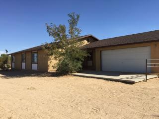 6125 Norman Ct, Inyokern, CA 93527-2060