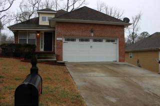 1012 Sunset Dr, Clarksville, TN 37040-3947