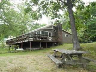42 Canterbury Shore Dr, Canterbury NH  03224-2708 exterior