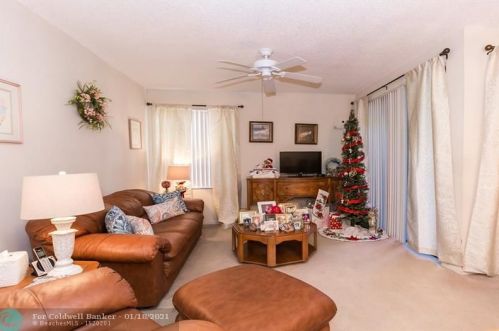 11942 11th St, Hollywood, FL 11942-4365