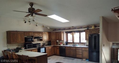 15 Hillcrest Ln, Lino Lakes, MN 55014-1764