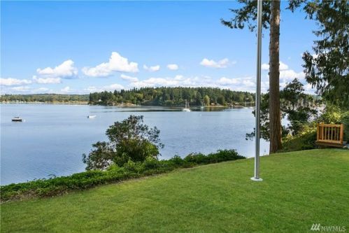 23116 Vashon Hwy, Vashon, WA 98070-6522