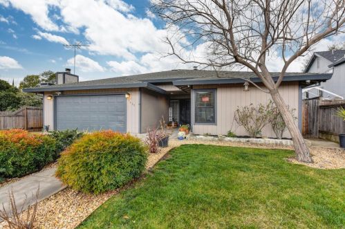 7035 Forbs Way, Citrus Heights, CA 95610-4014