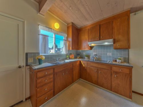 417 Locust St, Del Monte Park CA  93950-3924 exterior