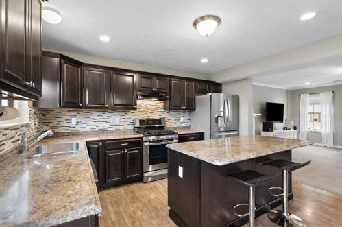 136 Rylie Dr, Harmony PA 16037-7765 exterior