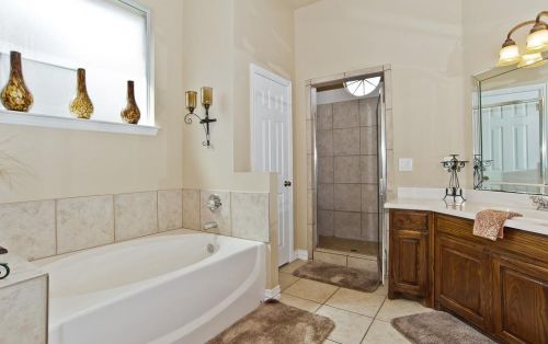 1101 Chesapeake Dr, Midlothian TX exterior