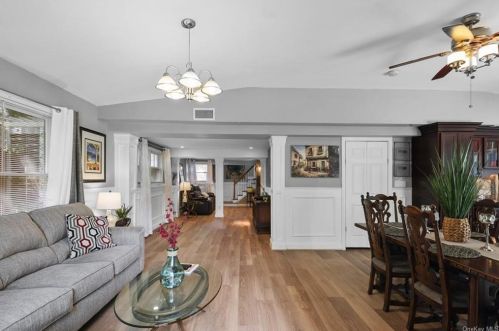 14 Utopian Pl, Airmont NY  10901-7715 exterior