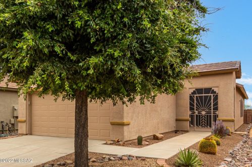 908 Kiefer Ln, Green Valley, AZ 85614-5267