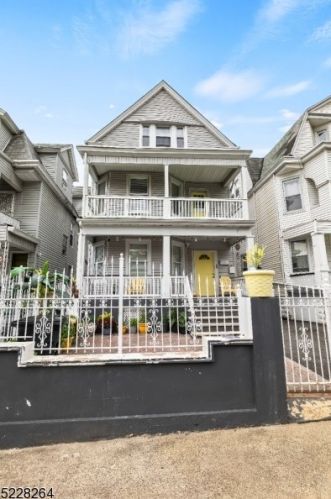 465 Park Ave, East Orange NJ  07017-2506 exterior