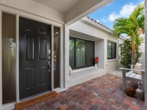 754 Reef Point Cir, Naples FL  34108-8775 exterior