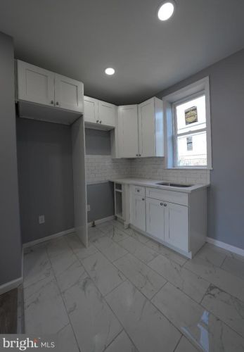 2665 Douglas St, Philadelphia PA  19132-2904 exterior