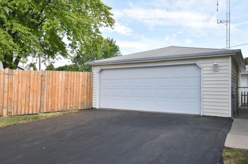 5526 44 Ave, Kenosha WI 53144-2550 exterior