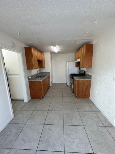 1712 Cherry Ave, Long Beach CA  90806-5821 exterior