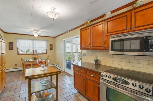 44 Ontario Ave, Middletown NY  10940-4339 exterior