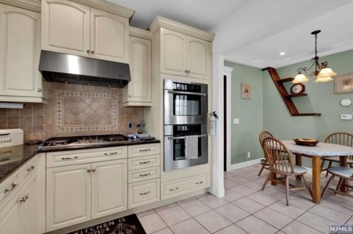 243 Morningside Ave, Cliffside Park NJ  07010-1406 exterior