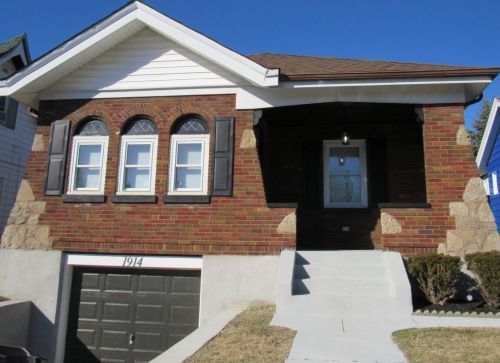 1914 Garden Ln, Cincinnati, OH 45237-6022