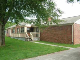 676 11th Ave, Dayton, TN 37321-2120