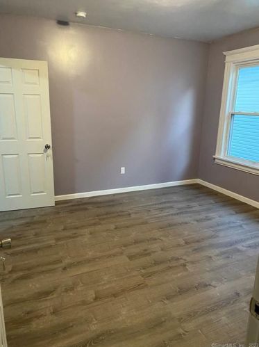 327 Orchard St, Bridgeport CT  06608-1206 exterior