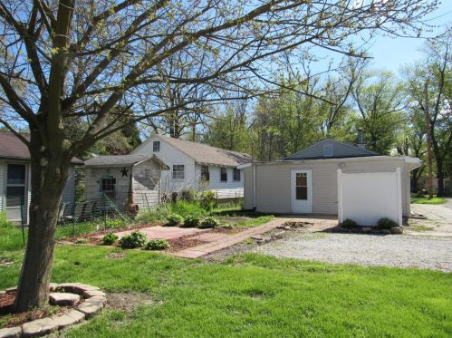 4505 Urban Ln, Valpo, IN 46383-1598