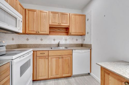 39 Normandy A, Delray Beach FL  33484-4734 exterior