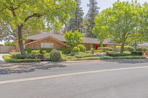 608 King Richard Ln, Modesto, CA 95350-1503