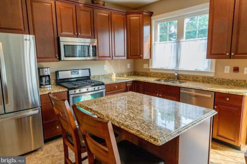 625 Empire Dr, Downingtown, PA 19335-4971