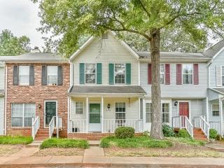 8146 Circle Tree Ln, Charlotte, NC 28277-8888
