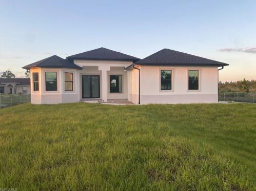 4099 58th Ave, Naples, FL 34120-4027