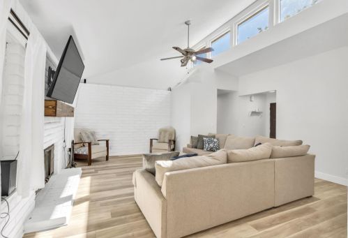 221 Jubilee Way, Rio Linda CA  95673-3326 exterior