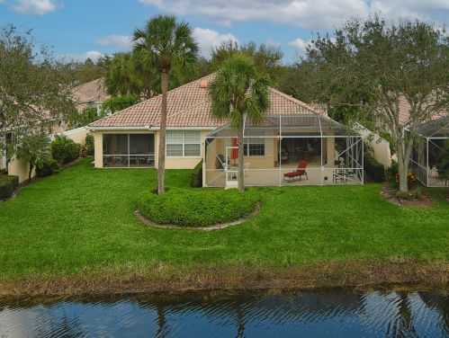 7718 Pine Island Way, West Palm Beach FL  33411-5802 exterior