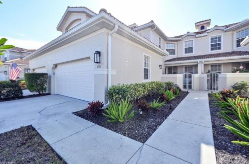 3295 Twilight Ln, Naples, FL 34109-8999