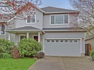 1518 Glen Ellen Dr, Beaverton, OR 97124-4085
