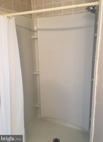 6641 Mine Dr, Macungie PA  18062-8713 exterior