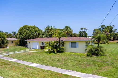 3119 Overbrook Dr, Fort Pierce, FL 34952-5768