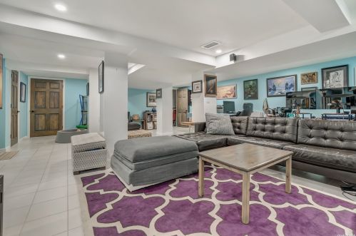 136-17 Bch Channel Dr, Far Rockaway NY  11694-2402 exterior