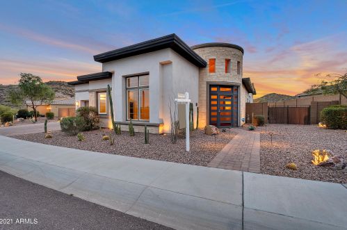 1826 98th Pl, Mesa, AZ 85207-4174