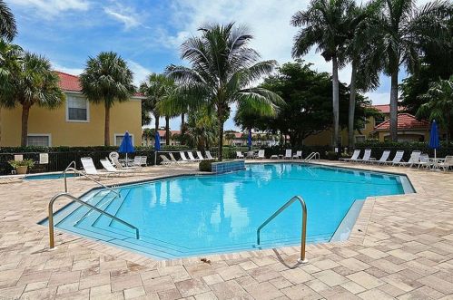 2110 Arielle Dr, Naples FL  34109-0329 exterior