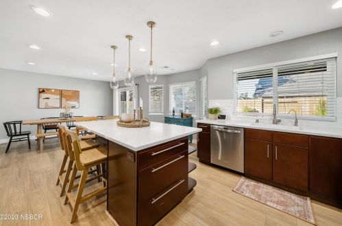 359 Wilson Dr, Santa Maria CA  93455-4764 exterior