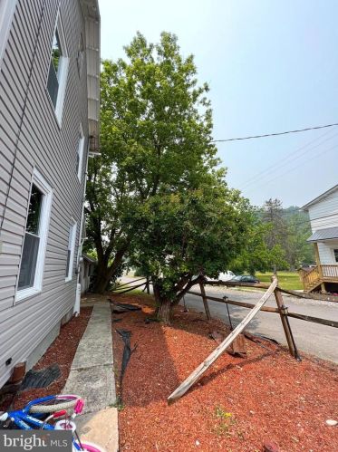 9 Specht St, Mc Clure PA  17841-9725 exterior