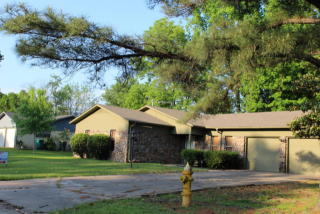 1813 Baltimore Ave, Russellville, AR 72802-2681