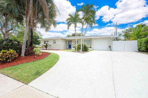500 Captains Rd, West Palm Beach FL  33408-4810 exterior