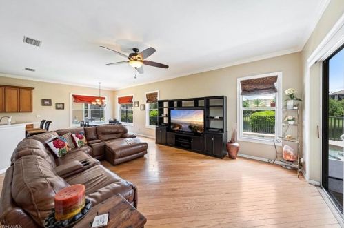 8425 Laurel Lakes Blvd, Naples, FL 34119-6790
