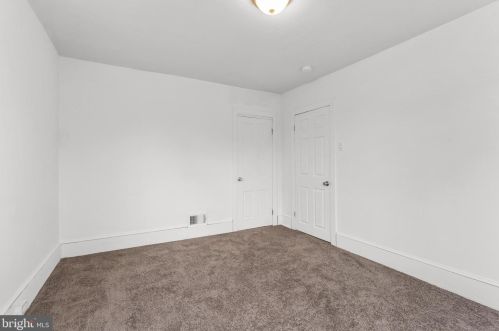 252 Greenwich Ave, West Deptford NJ  08066-2229 exterior