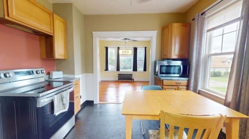 102 Barrett Ave, Providence, RI 02904-3971